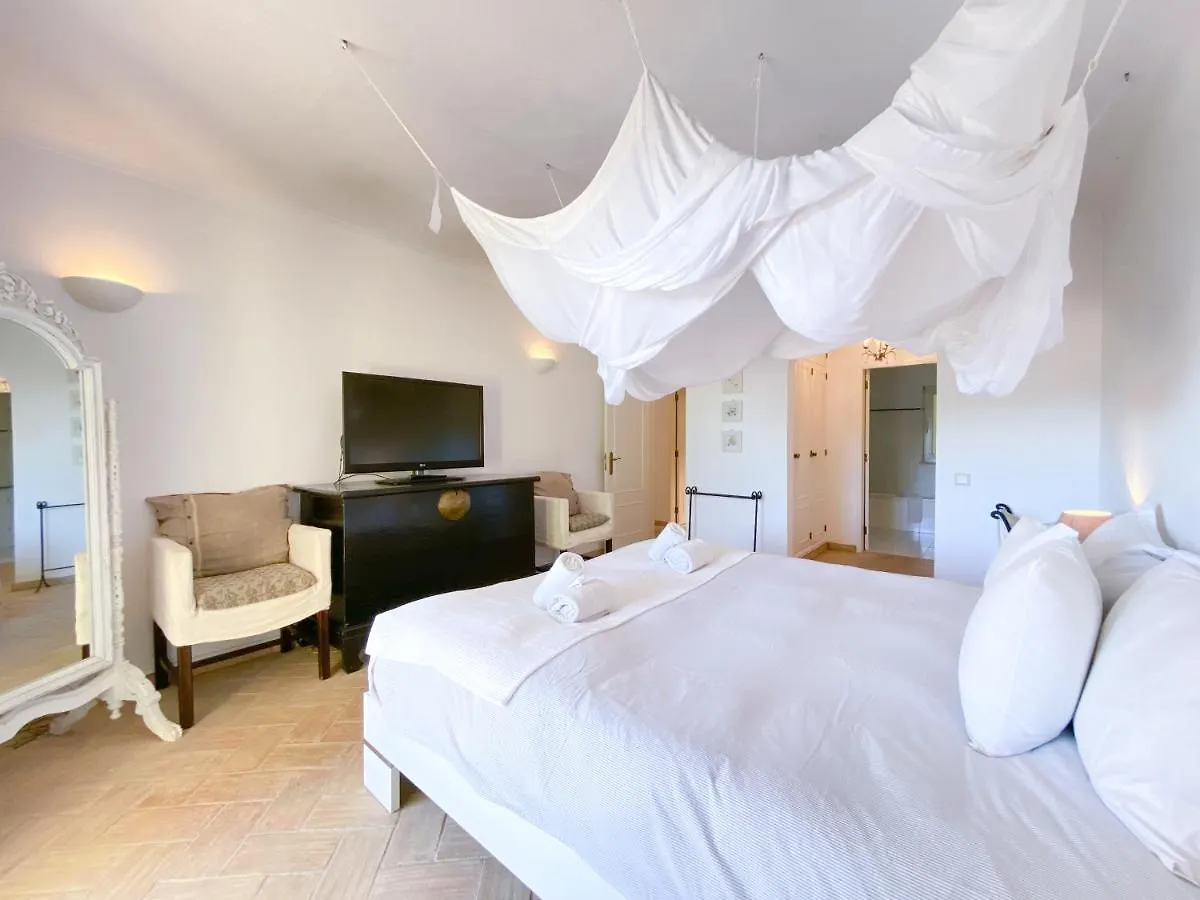 Beachfront Villa With Pool And Stunning Ocean View #1908 Lagos 0*,  Portugal