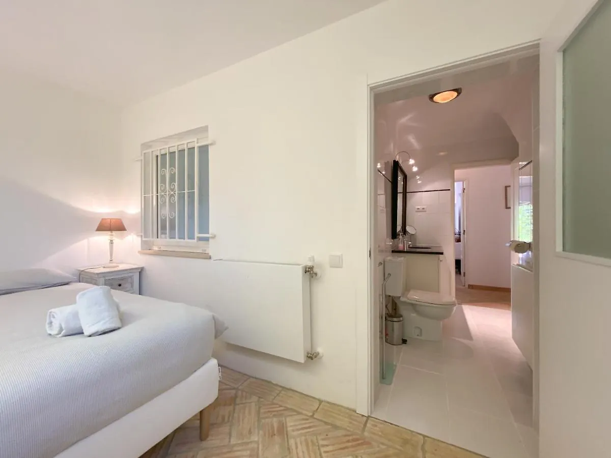 Beachfront Villa With Pool And Stunning Ocean View #1908 Lagos